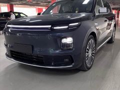 Leapmotor D19 Extended Range 500 Deluxe Edition Six-Seater - ფოტო 1