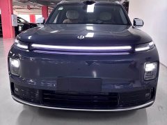 Leapmotor D19 Extended Range 500 Deluxe Edition Six-Seater - ფოტო 7
