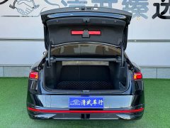 Volkswagen Magotan 2024 300TSI DSG Prestige Edition with Eye-Catching Package - ფოტო 12