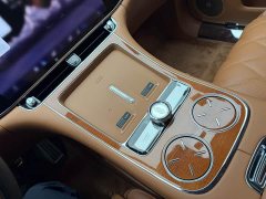 Deepal Zun S800 2025 Extended Range Starlight Executive Edition 4-Seater (192-line LiDAR) - ფოტო 14