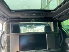Lexus LM 2020 300h Four-Seat Royal Edition - ფოტო 5