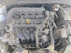 Hyundai Elantra 1.5L CVT Luxury - ფოტო 16