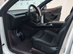 Tesla Model Y L 2025 Long Range All-Wheel Drive - ფოტო 4