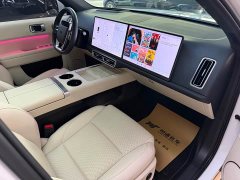 Li Auto L6 Pro - ფოტო 9