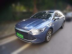 BYD Qin PLUS Glory Edition DM-i 55KM Leading - ფოტო 1