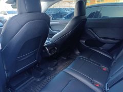 Tesla Model Y Rear-Wheel Drive - ფოტო 18