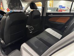 Volkswagen Bora 200TSI DSG Comfort Navigation Edition - ფოტო 11