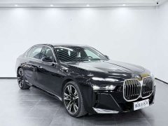 BMW 7 Series 2023 735Li M Sport Package - ფოტო 3