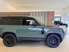 Land Rover Defender 90 2.0T S - ფოტო 2