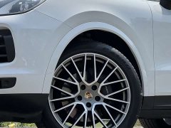 Porsche Cayenne 3.0T Platinum Edition - ფოტო 9