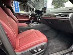 BMW 5 Series Facelift 525Li M Sport Package - ფოტო 10