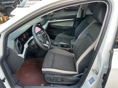 Volkswagen Golf 2024 280TSI DSG Pro 50th Anniversary Legend Edition - ფოტო 4