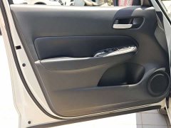 Honda Fit 1.5L CVT Trend Edition - ფოტო 15