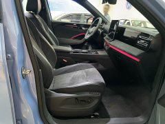 Volkswagen Tiguan L PRO 380TSI AWD R-Line Premium Edition - ფოტო 8