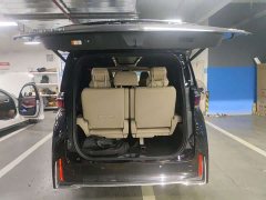 Toyota Vellfire Crown Hybrid 2.5L Executive Premier Edition - photo 5
