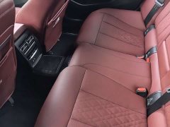 BMW 3 Series 330i M Sport Night Edition Package - ფოტო 2