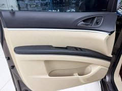 Buick GL8 Land Executive Cabin 652T Luxury - ფოტო 5