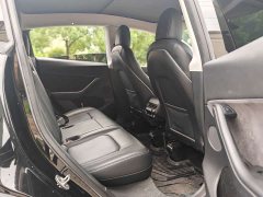 Tesla Model Y Rear-Wheel Drive - ფოტო 17