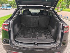 Tesla Model Y Rear-Wheel Drive - ფოტო 19