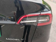 Tesla Model Y Rear-Wheel Drive - ფოტო 20