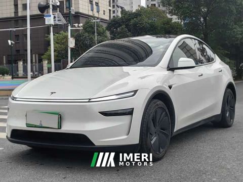 2025 Tesla Model Y Rear-Wheel Drive