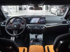 BMW M4 3.0T Manual - ფოტო 15