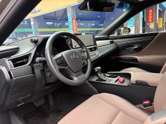Lexus ES 2022 300h Premium Edition - ფოტო 4