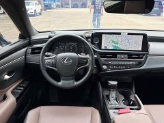 Lexus ES 2022 300h Premium Edition - ფოტო 8
