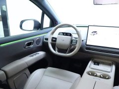 Li Auto i6 Four-Wheel Drive Standard Edition - ფოტო 14