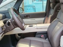 Li Auto Li Xiang MEGA Ultra - ფოტო 10