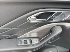 FAW Red Flag HS7 PHEV 2.0T PHEV AWD Flagship Comfort 7-Seater - ფოტო 13
