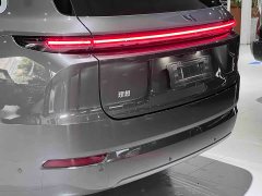Li Auto L9 2024 Ultra - ფოტო 8