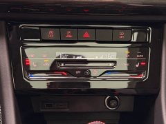 Volkswagen Jetta VS7 280TSI Automatic Gloss Honor Edition - ფოტო 13