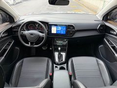 Volkswagen Jetta VS7 280TSI Automatic Glory Edition - ფოტო 18