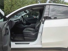 Tesla Model Y Long Range All-Wheel Drive Launch Edition - ფოტო 11