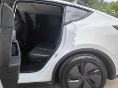 Tesla Model Y Long Range All-Wheel Drive Launch Edition - ფოტო 13