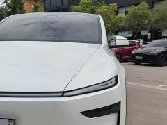 Tesla Model Y Long Range All-Wheel Drive Launch Edition - ფოტო 5