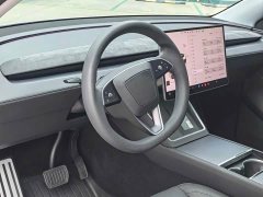Tesla Model Y Long Range All-Wheel Drive Launch Edition - ფოტო 7