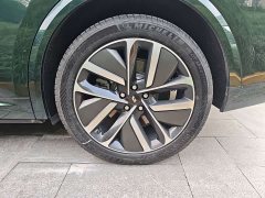 Li Auto L8 Max - ფოტო 15
