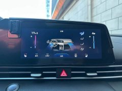 Hyundai Elantra 2022 1.5L CVT Luxury - ფოტო 12