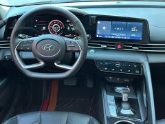 Hyundai Elantra 2022 1.5L CVT Luxury - ფოტო 15