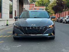 Hyundai Elantra 2022 1.5L CVT Luxury - ფოტო 3
