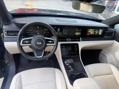 Li Auto ONE Extended Range 6-Seater - ფოტო 12