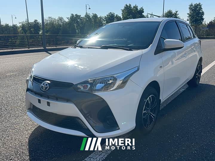Toyota Yaris L Zhixuan 1.5L CVT Luxury - ავტომობილი ჩინეთიდან