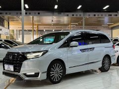 Honda Odyssey 2.0L e:HEV Luxury - ფოტო 1