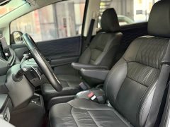 Honda Odyssey 2.0L e:HEV Luxury - ფოტო 13