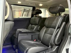 Honda Odyssey 2.0L e:HEV Luxury - ფოტო 15