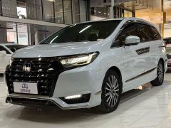 Honda Odyssey 2.0L e:HEV Luxury - ფოტო 3