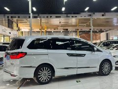 Honda Odyssey 2.0L e:HEV Luxury - ფოტო 5