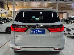 Honda Odyssey 2.0L e:HEV Luxury - ფოტო 6